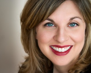Carrie Jay Actor Headshot 1